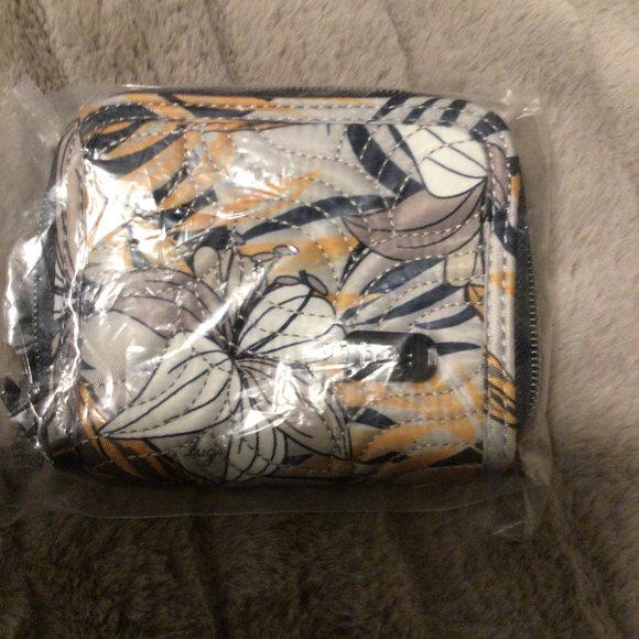 Lug Splits Wallet Lily Grey - Picture 5 of 5